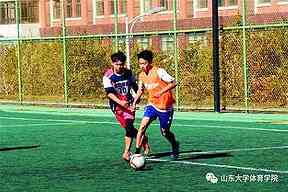 中场球员如何组织比赛：接应位置比传球次数更重要
